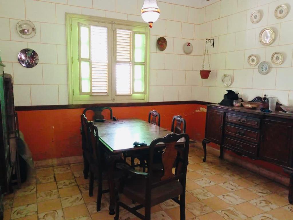 CASA CON PISCINA EN ARROYO NARANJO