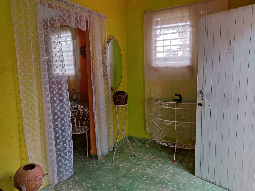 APARTAMENTO EN SAN MIGUEL DEL PADRÓN LA HABANA CUBA CASA #474