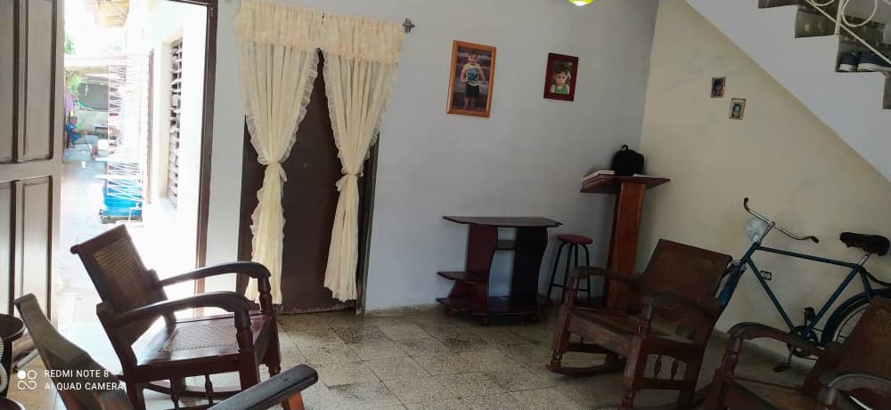 CASA DE DOS PLANTAS INDEPENDIENTE EN CIEGO DE AVILA CUBA CASA #480