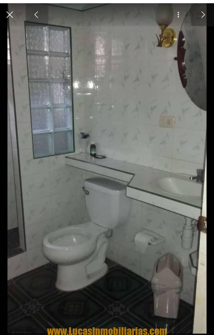 CASA EN HOLGUIN LISTA PARA VIVIRLA. REPARTO ZAYAS HOLGUIN CUBA 🇨🇺 CASA #491