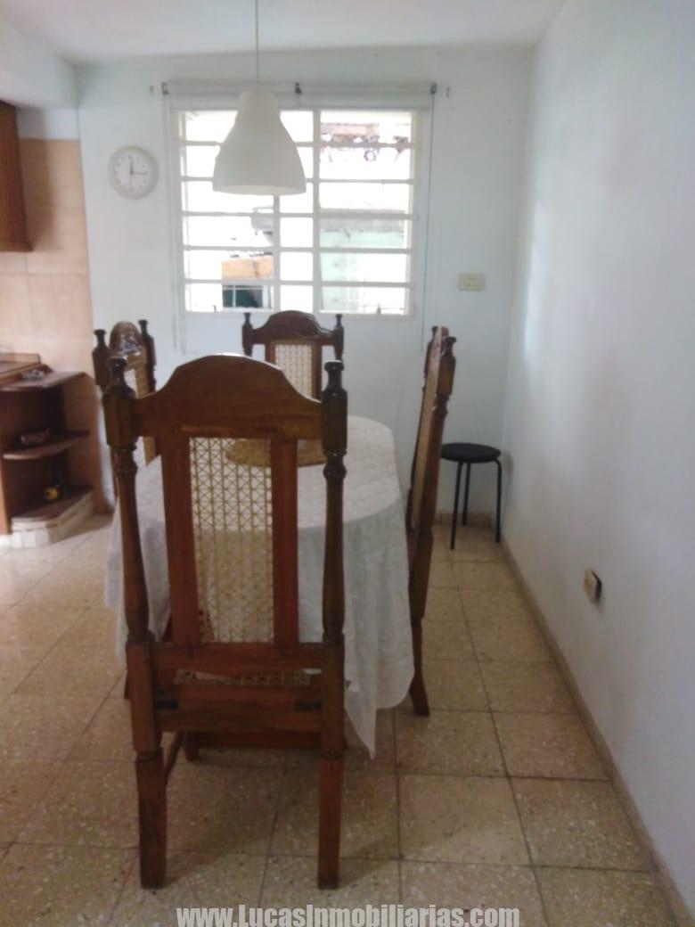 Casa Biplanta en el Reparto Monterrey, San Miguel del Padron, San Miguel del Padron. La Habana. Cuba Casa #686