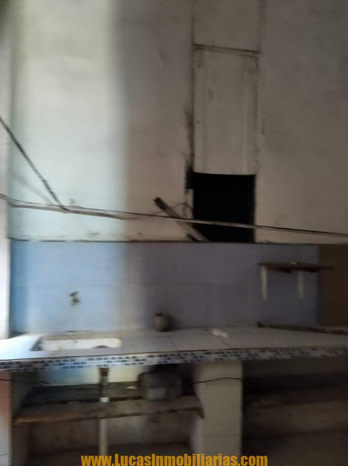 Casa Independiente para Restaurar Puerta a Calle en venta en Centro Habana, La Habana. Cuba Casa #664