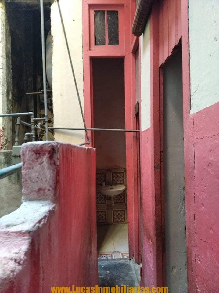 Casa Independiente para Restaurar Puerta a Calle en venta en Centro Habana, La Habana. Cuba Casa #664