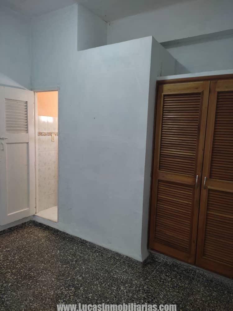 Venta de apartamento en Santo Suarez. La Habana Cuba Casa #678
