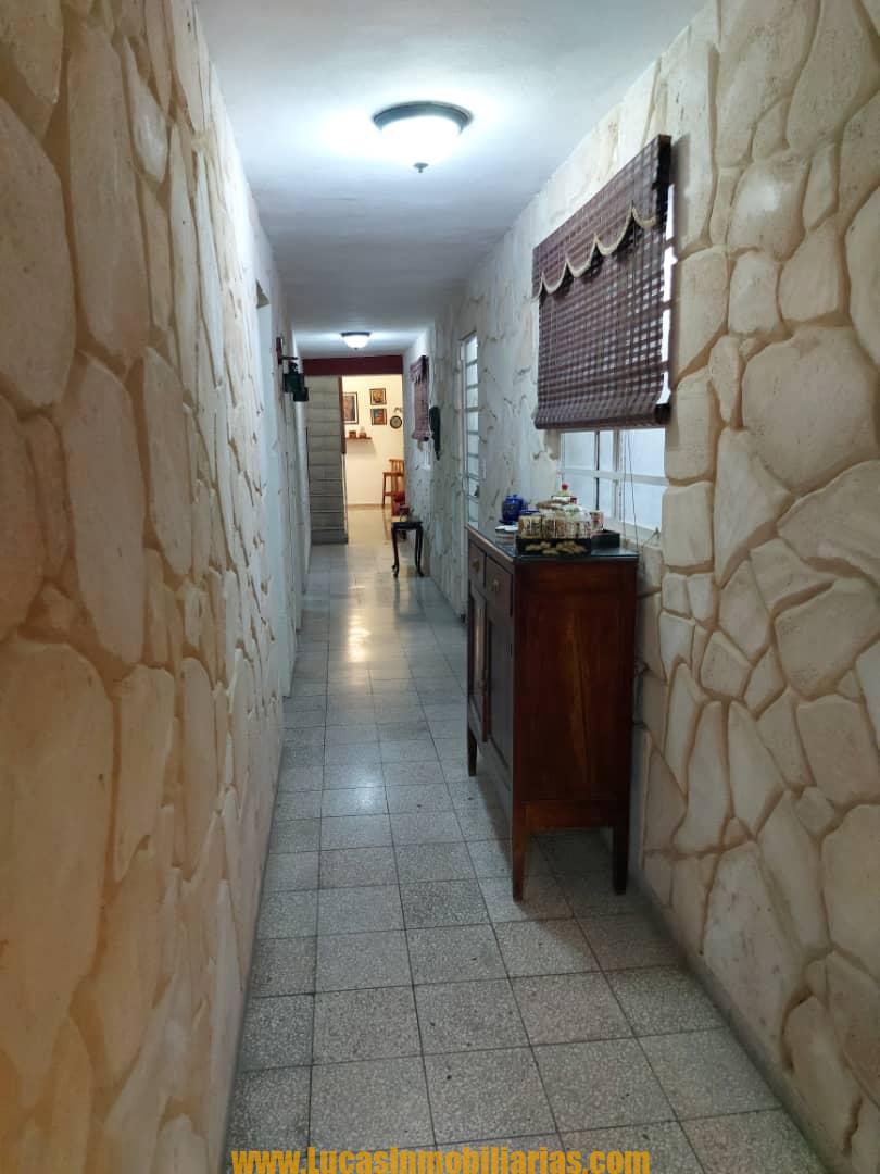 Casa Grande con Garage en Venta en Municipio Cerro, La Habana Cuba Casa #670
