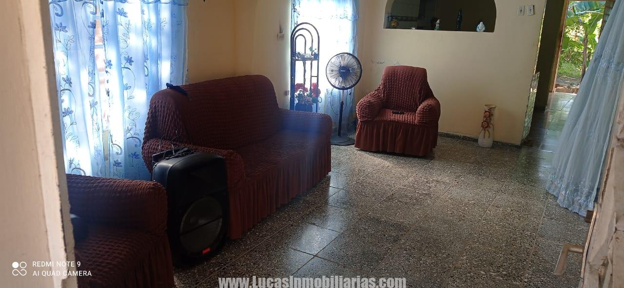 Casa c/ Patio de Tierra