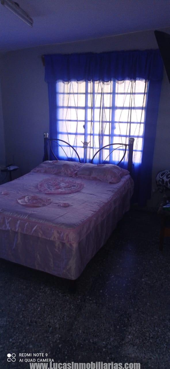 Casa c/ Patio de Tierra