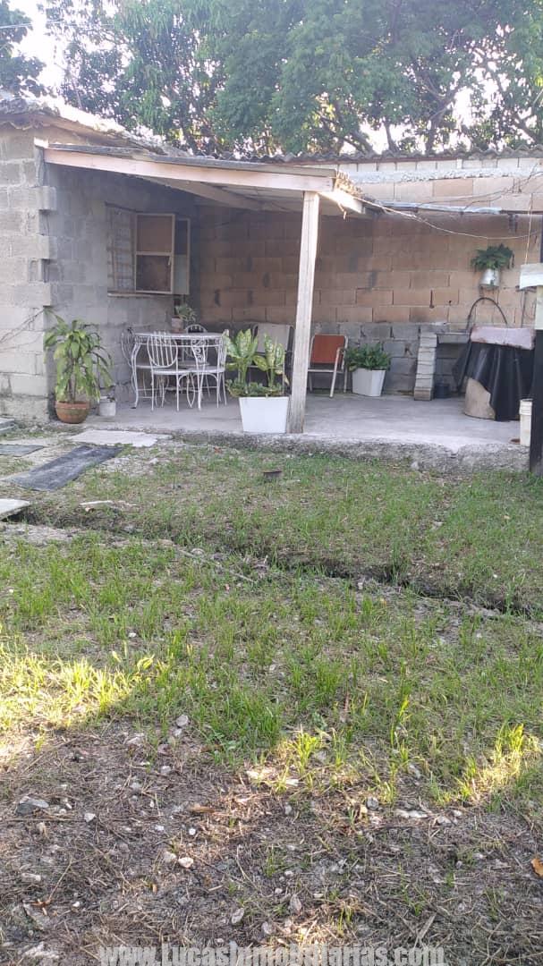 Finca Pequeňa en Guanabacoa La Habana, Cuba. Casa #623