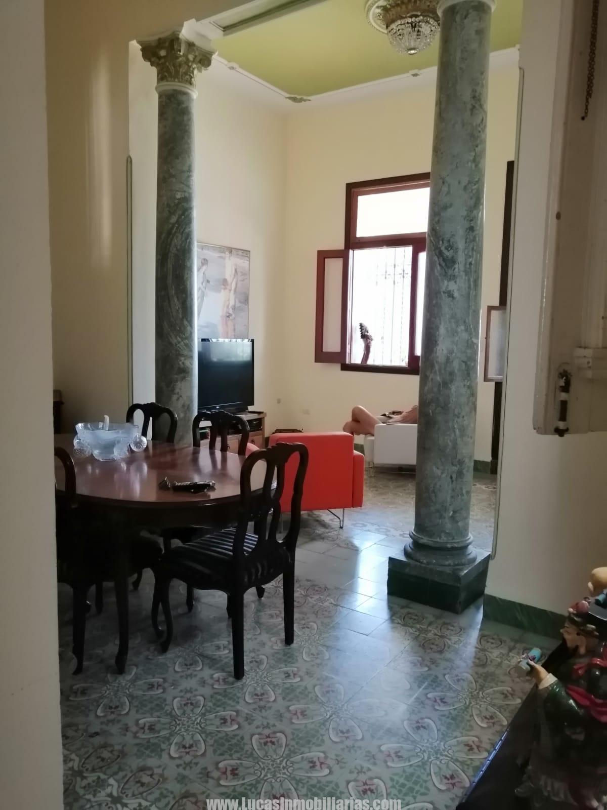 Casa Independiente con Garage