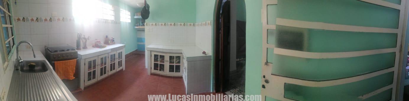 Casa Independiente con Garage