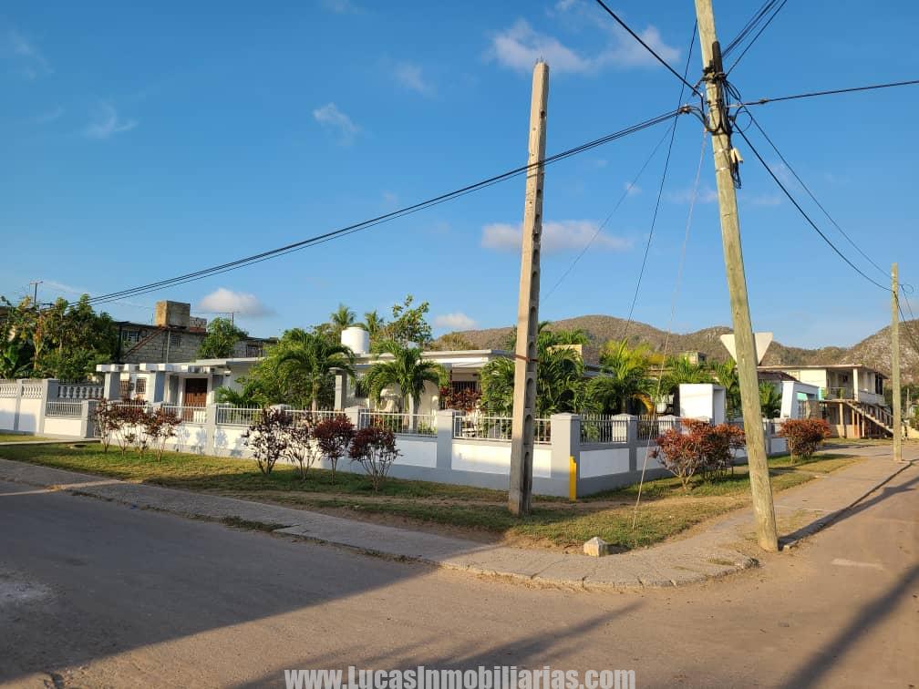 Casa en venta en Nueva Gerona. Isla de la Juventud. Cuba Casa #772