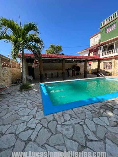 Casa con Piscina