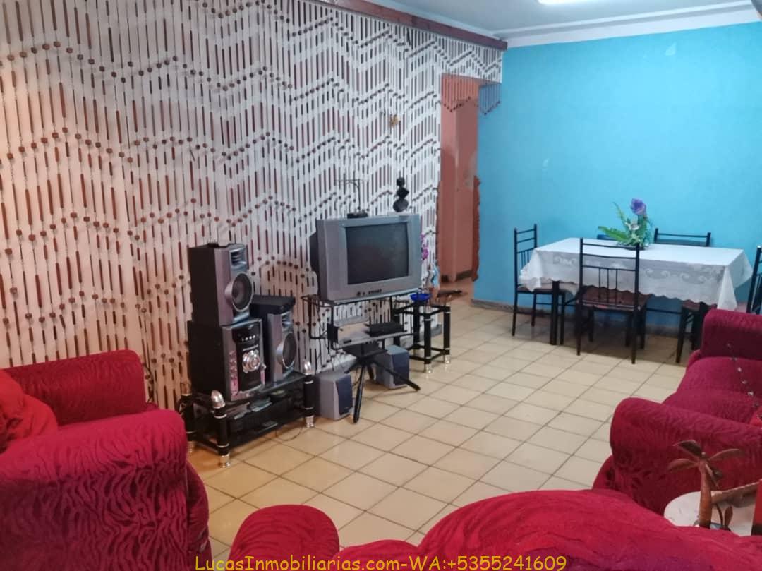 Apartamento c/ Patio y Garage
