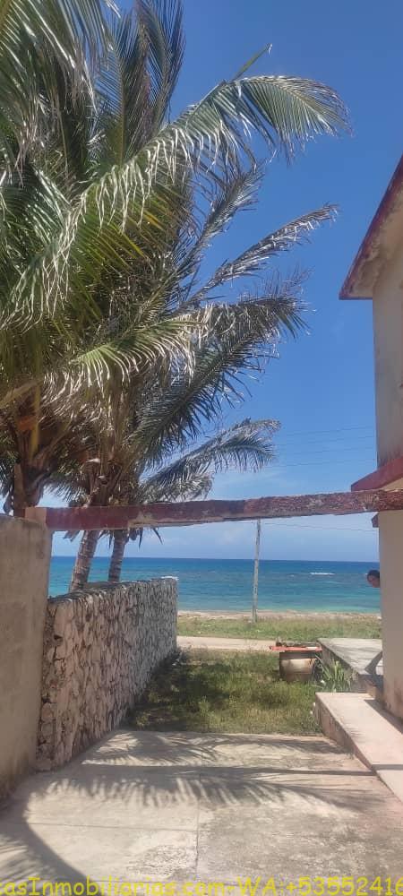 Biplanta con Vista al Mar