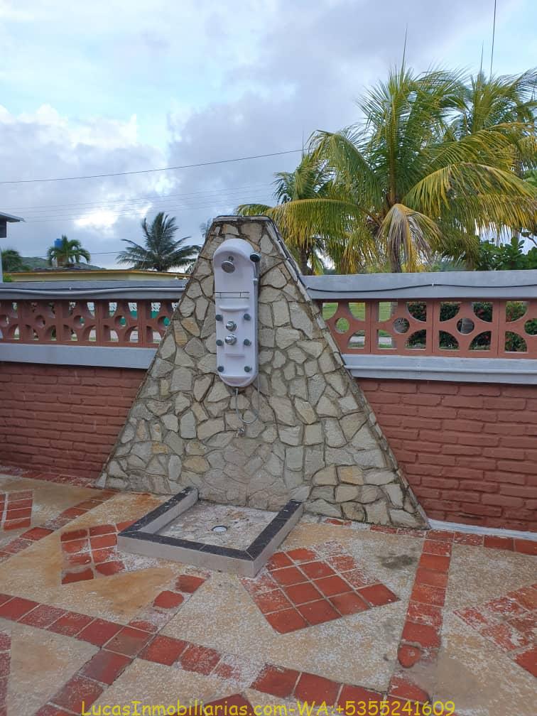 Casa moderna en Boca Ciega