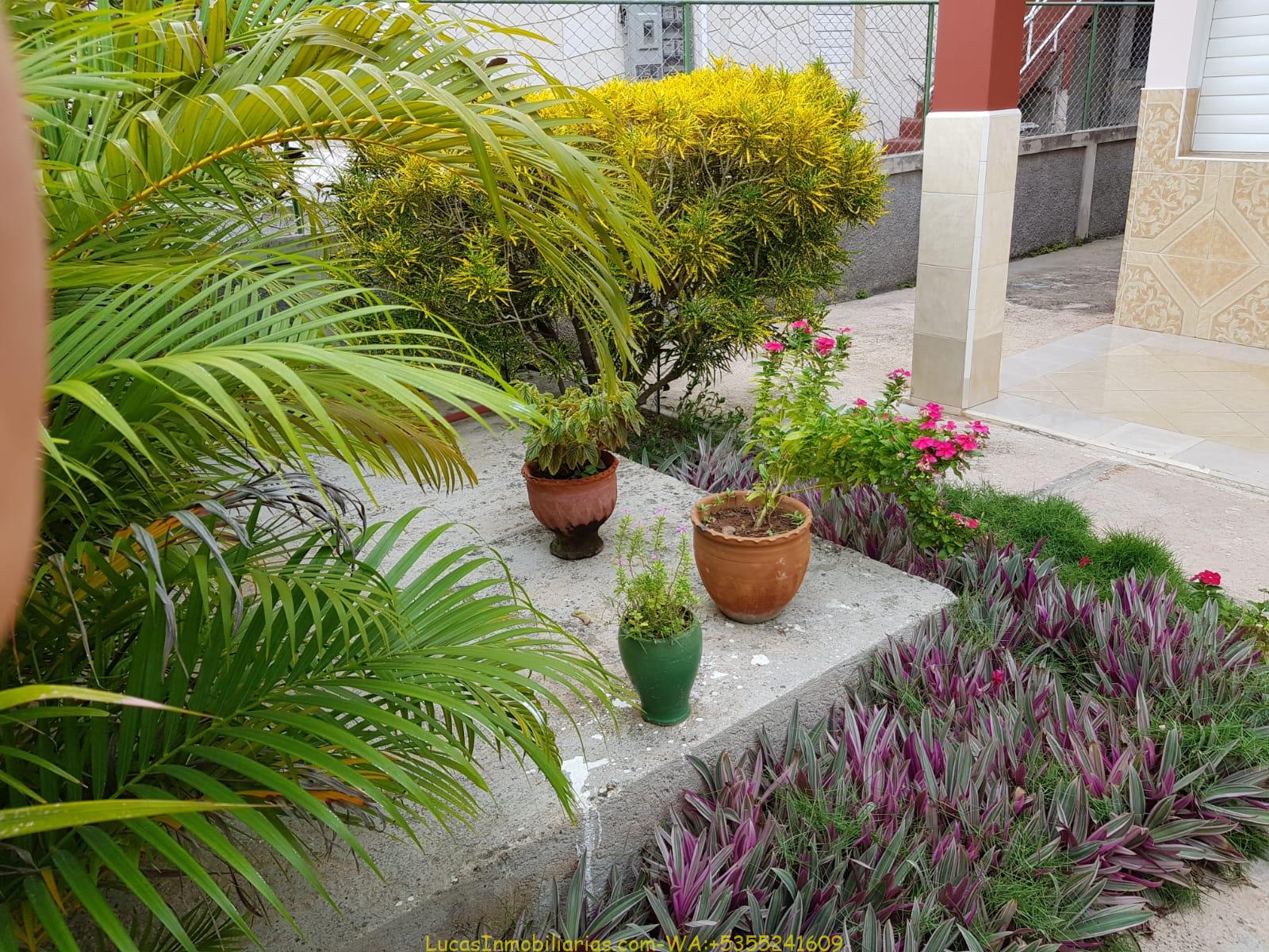 Patio Privado al Mar.