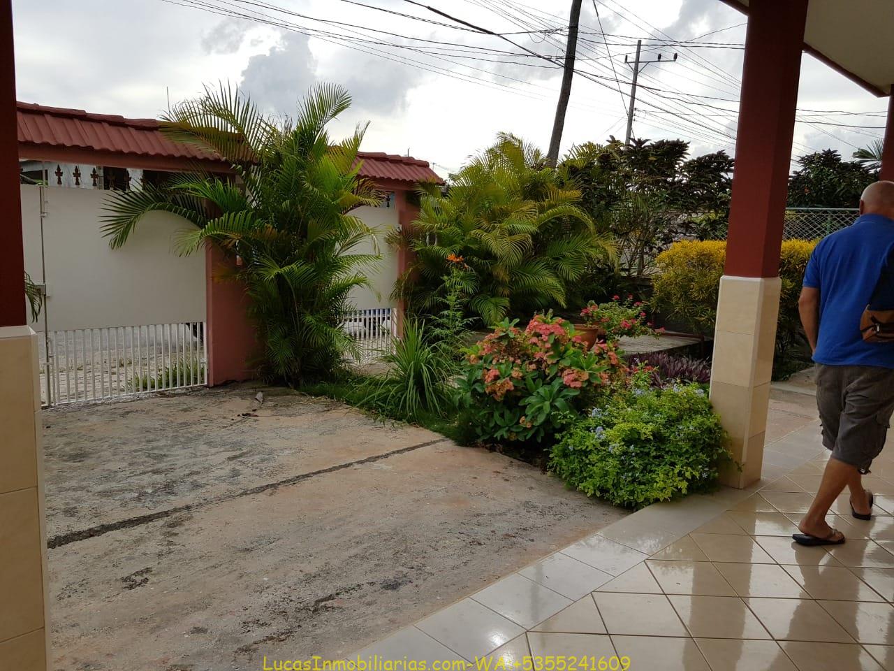 Patio Privado al Mar.