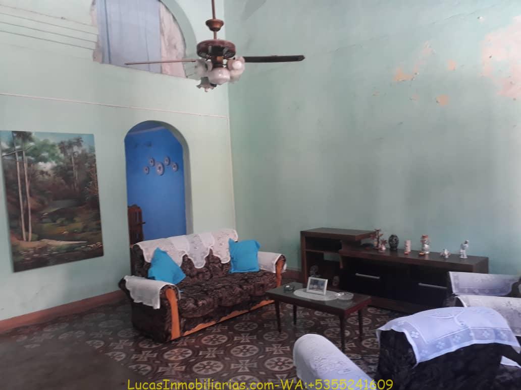 Casa para negocio en La Habana Vieja 5/4