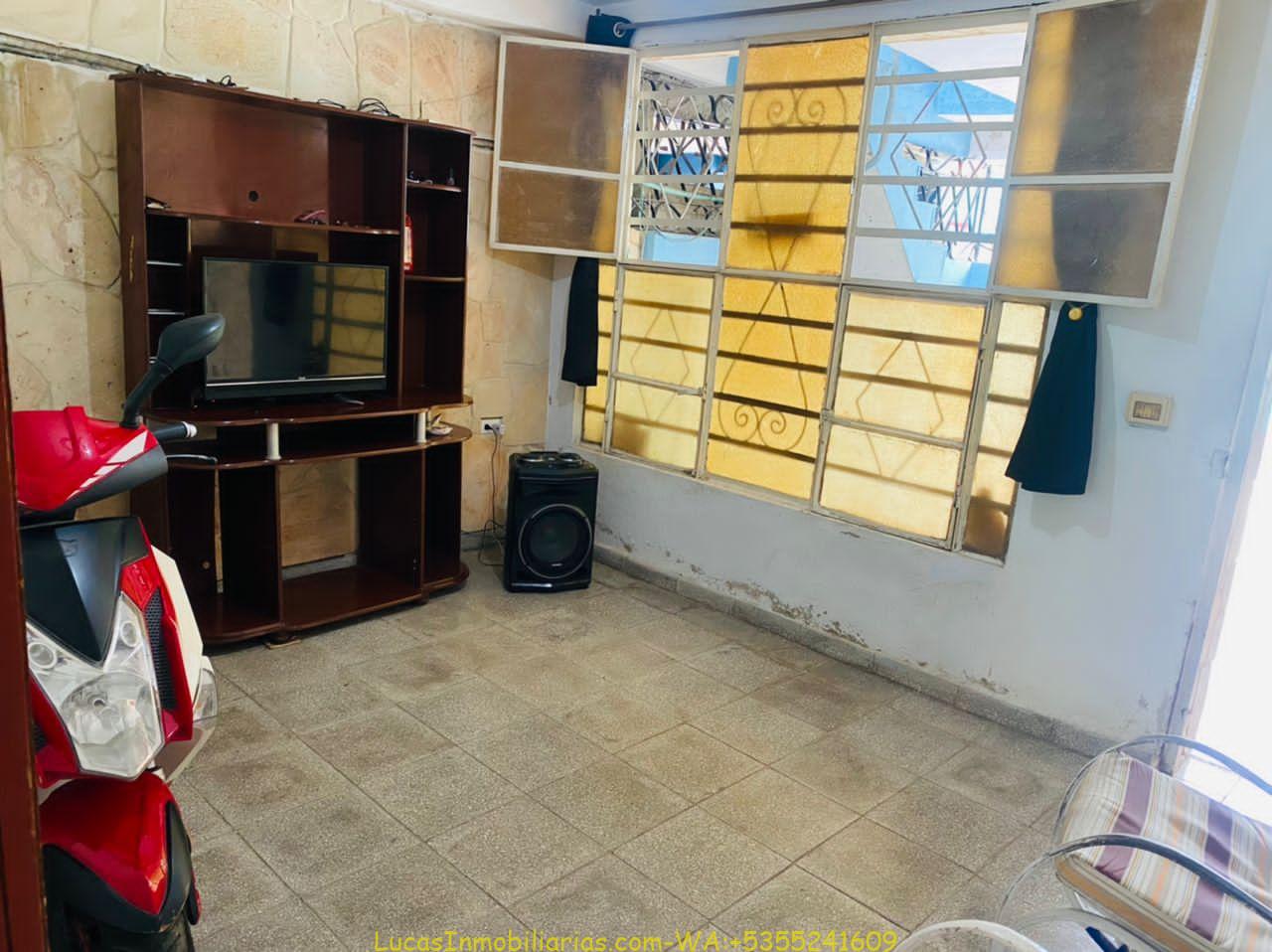 Casa en venta en Luyano 3/1