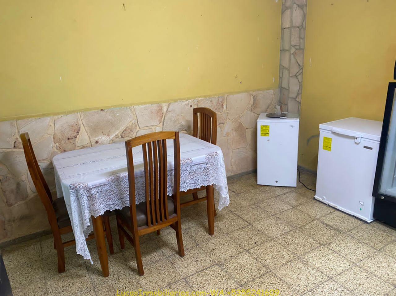 Casa en venta en Luyano 3/1