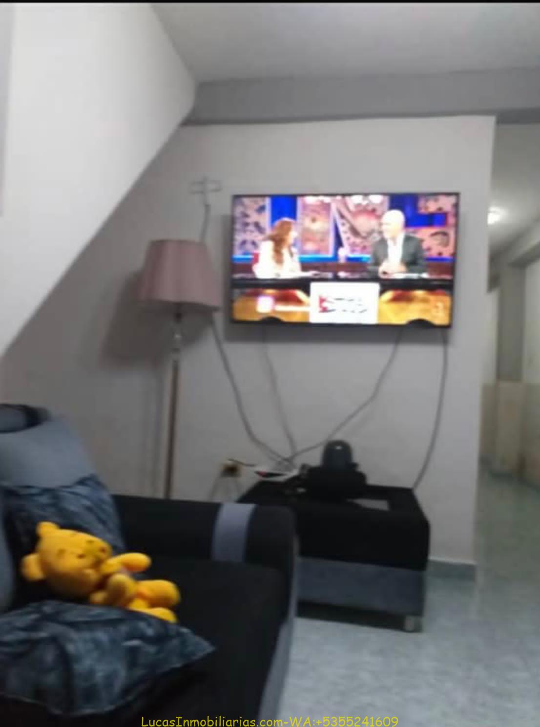 Casa con todo dentro en Ayestaran, Boyeros