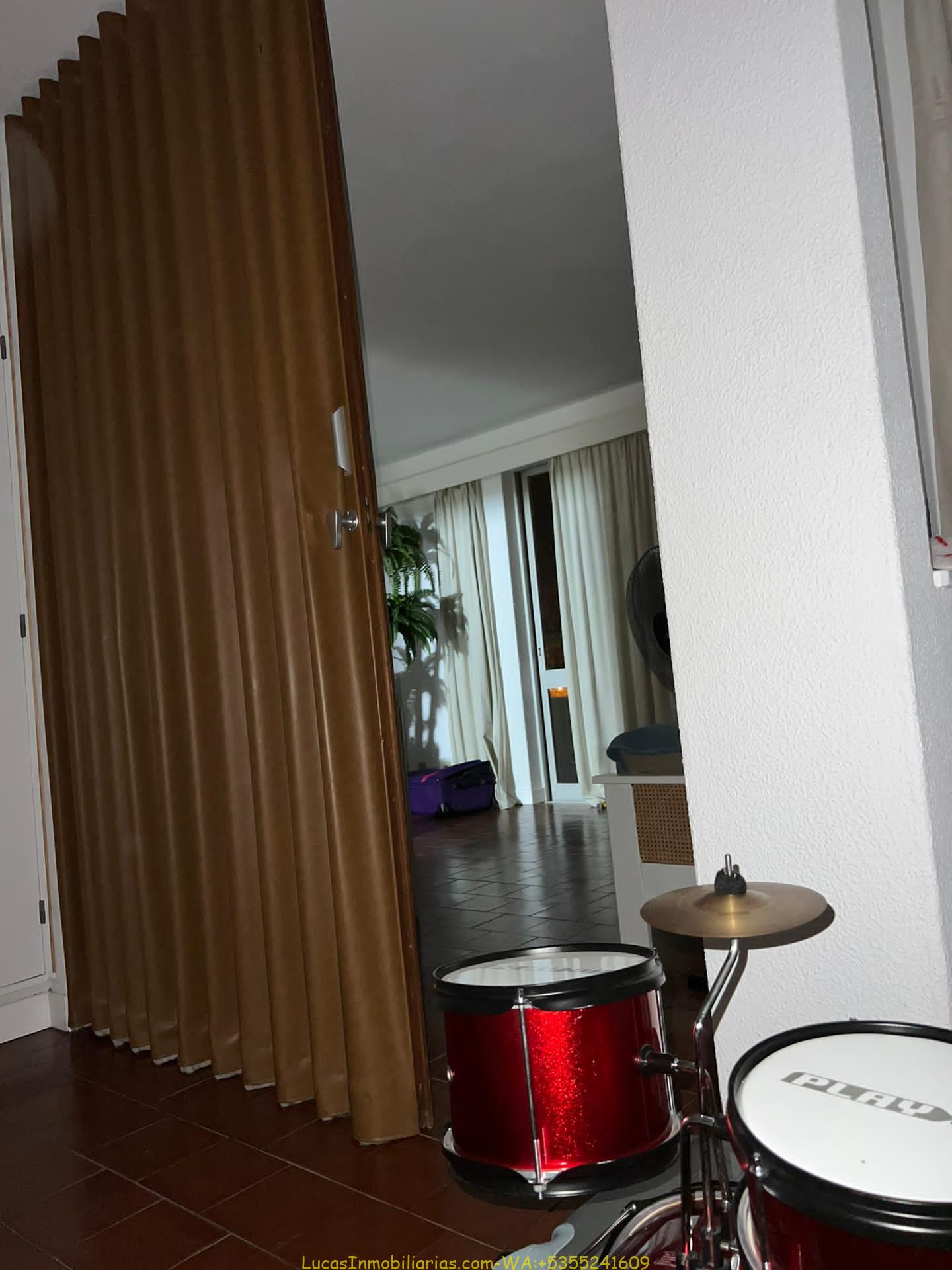 Casa con todo dentro en Ayestaran, Boyeros