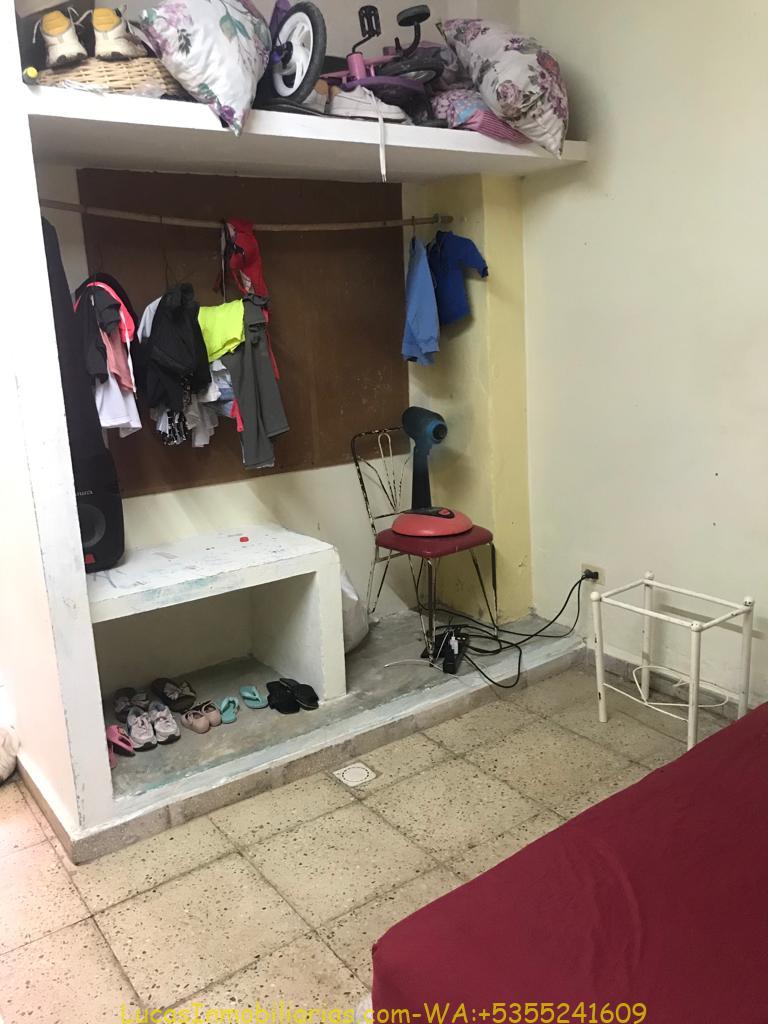 Casa y Apartamento en 10 de Octubre