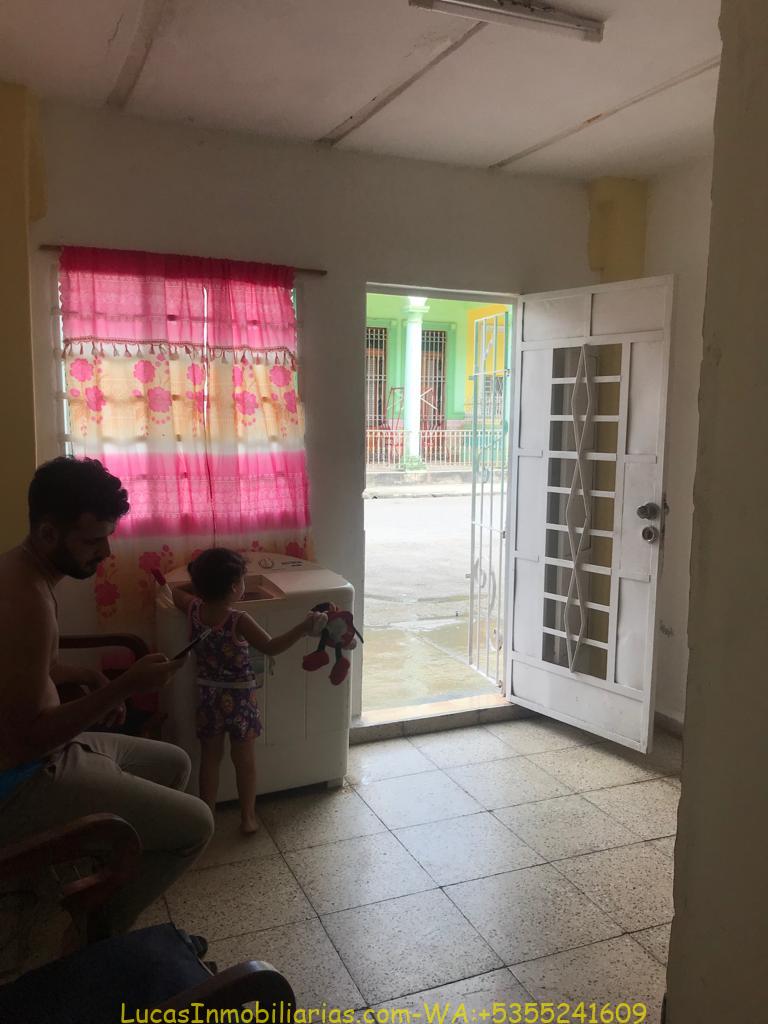 Casa y Apartamento en 10 de Octubre