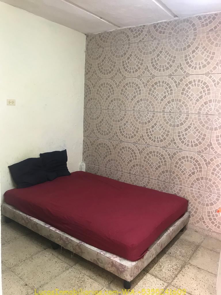 Casa y Apartamento en 10 de Octubre