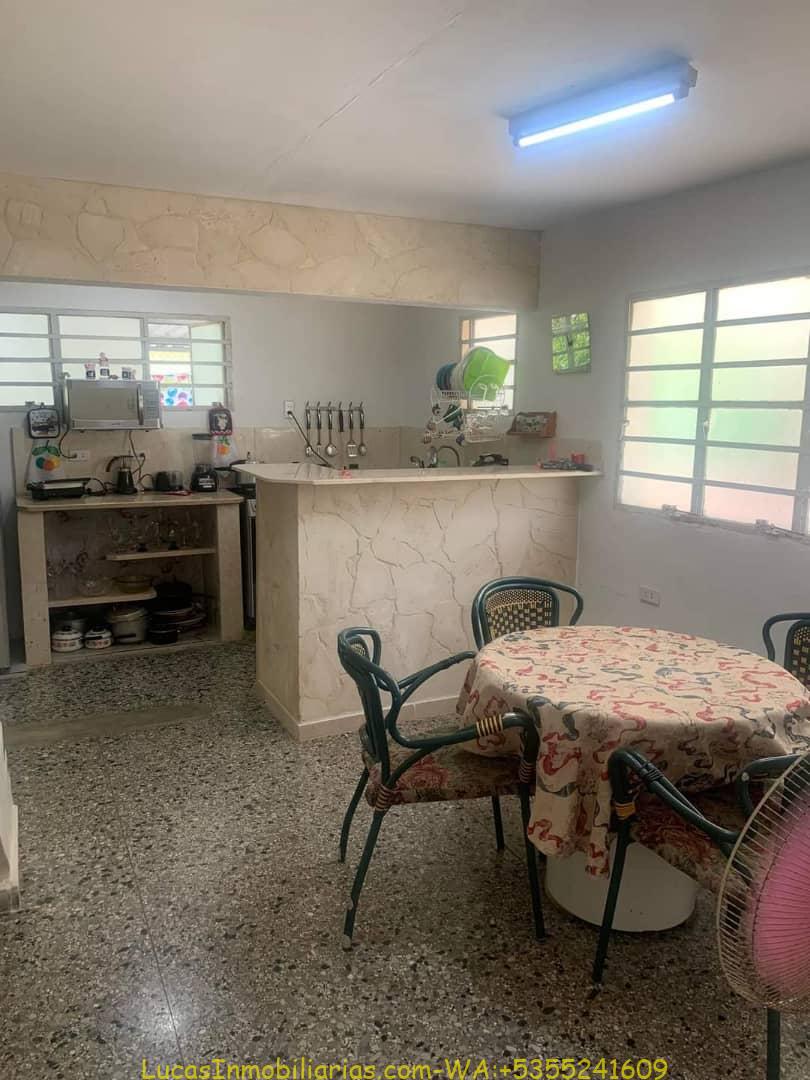 Casa Biplanta con Garage