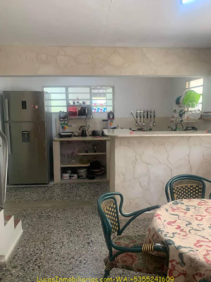 Casa Biplanta con Garage