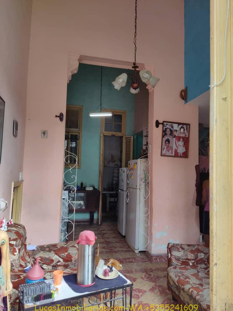 Casa Puerta a Calle