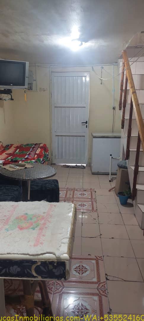 Casa con todo Dentro Puerta a Calle