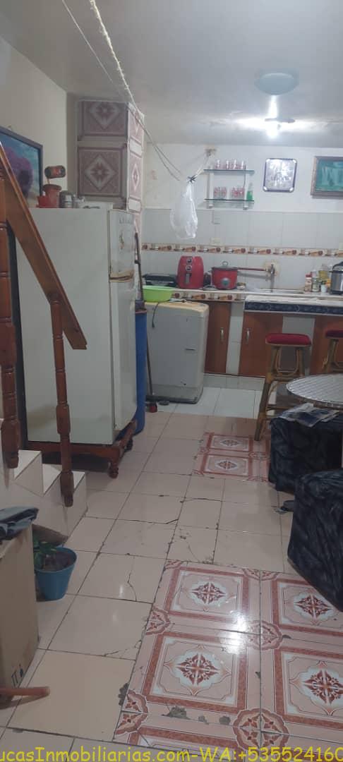 Casa con todo Dentro Puerta a Calle