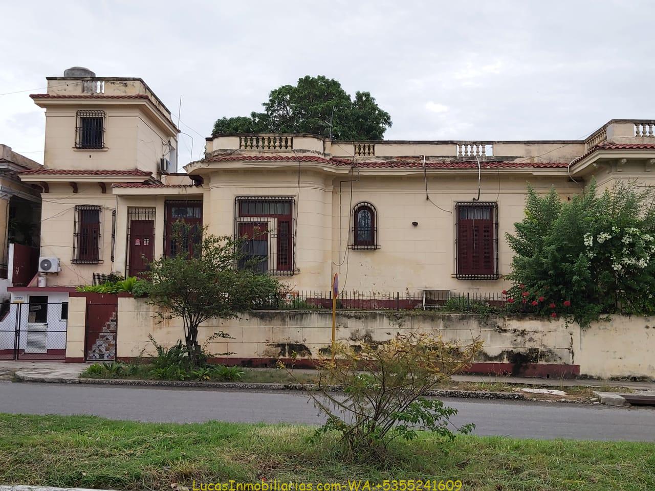 Casa Ezquinera