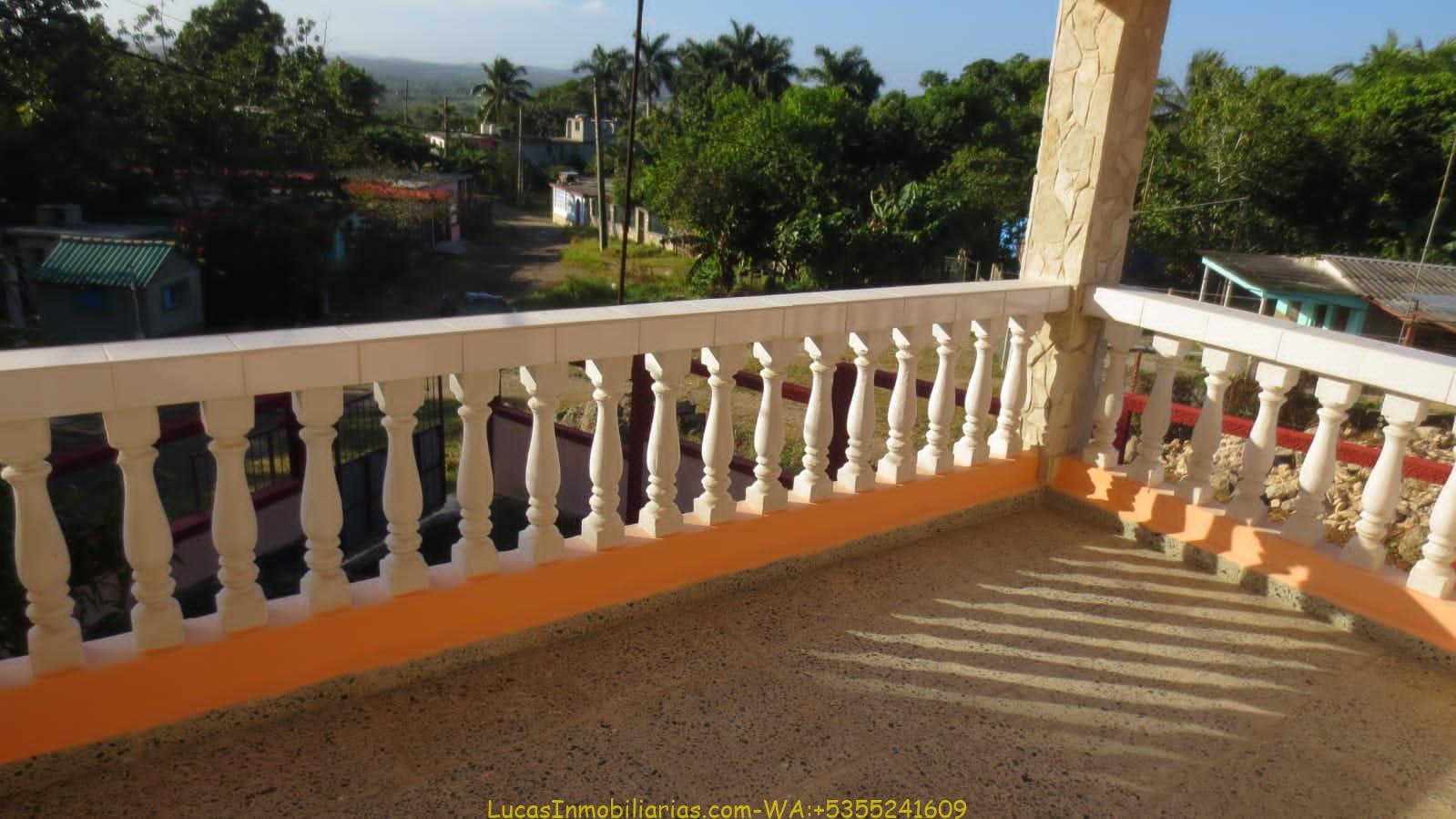 2 Casas en Venta-Juntas/Separadas